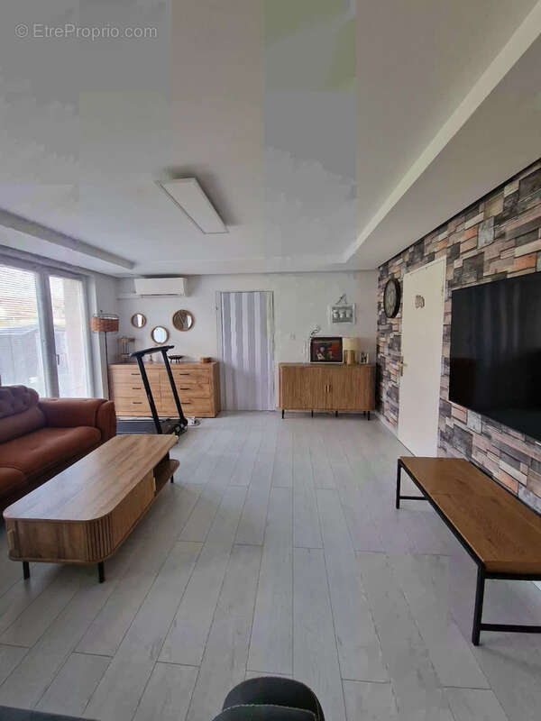 Maison à SAINTE-CROIX-EN-PLAINE