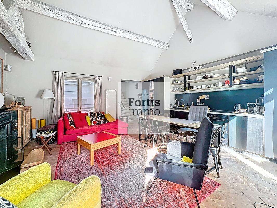 Appartement à PARIS-1E