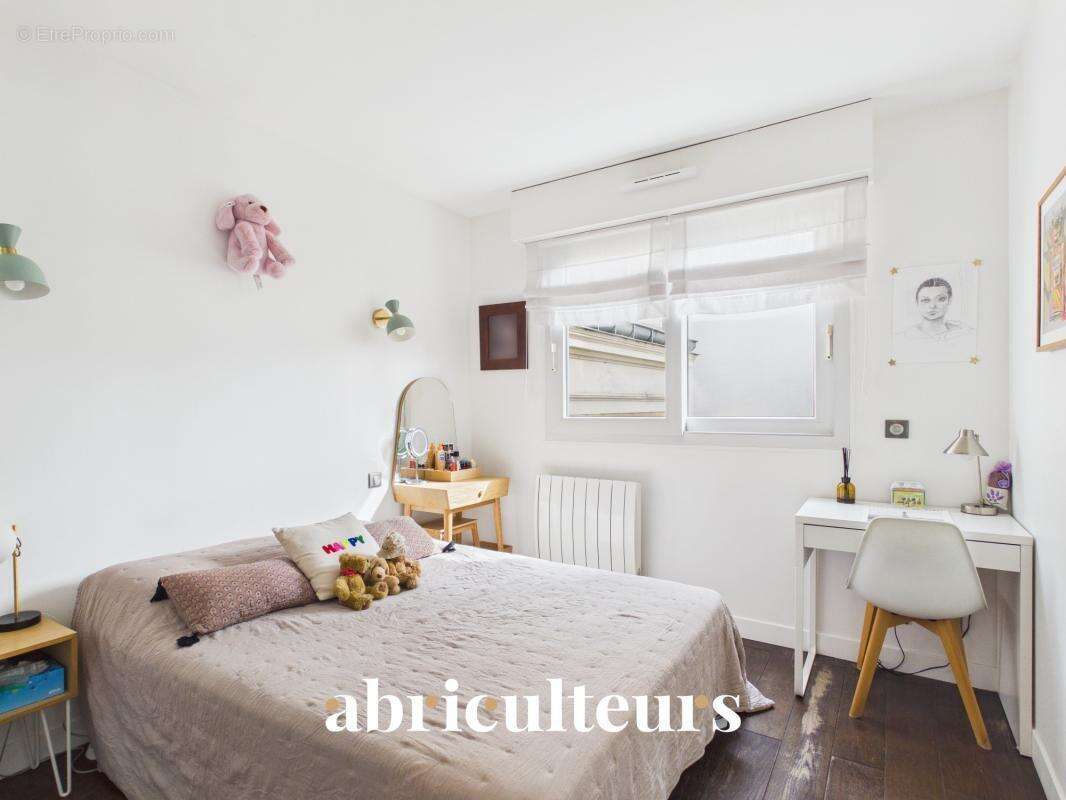 Appartement à PARIS-12E