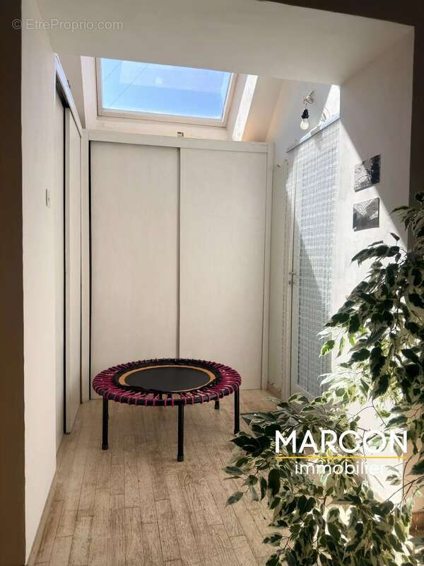 Maison à CHATELUS-MALVALEIX