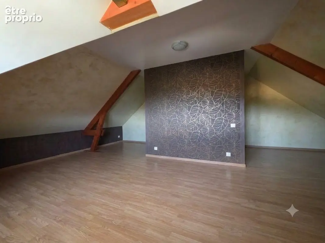 Maison T6 - 208 m² - St Genix les Villages - photo 14