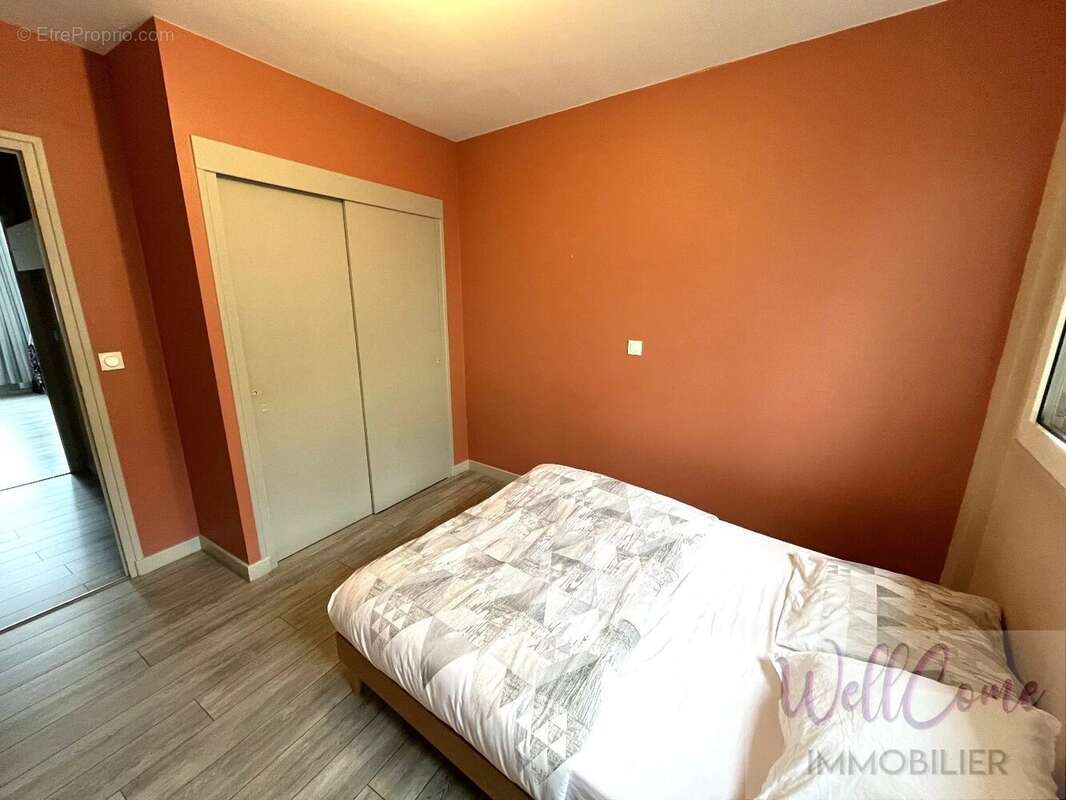 Commerce à AIX-LES-BAINS