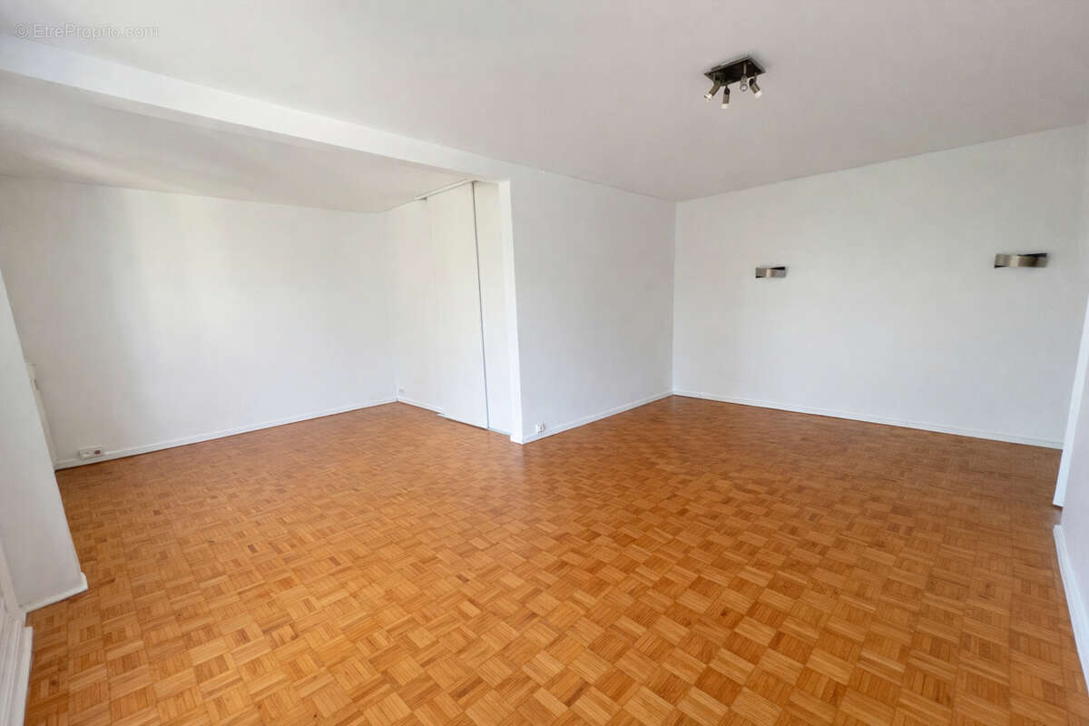 Appartement à NOGENT-SUR-MARNE