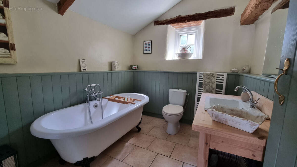 Maison à SAINT-MARTIN-DES-PRES