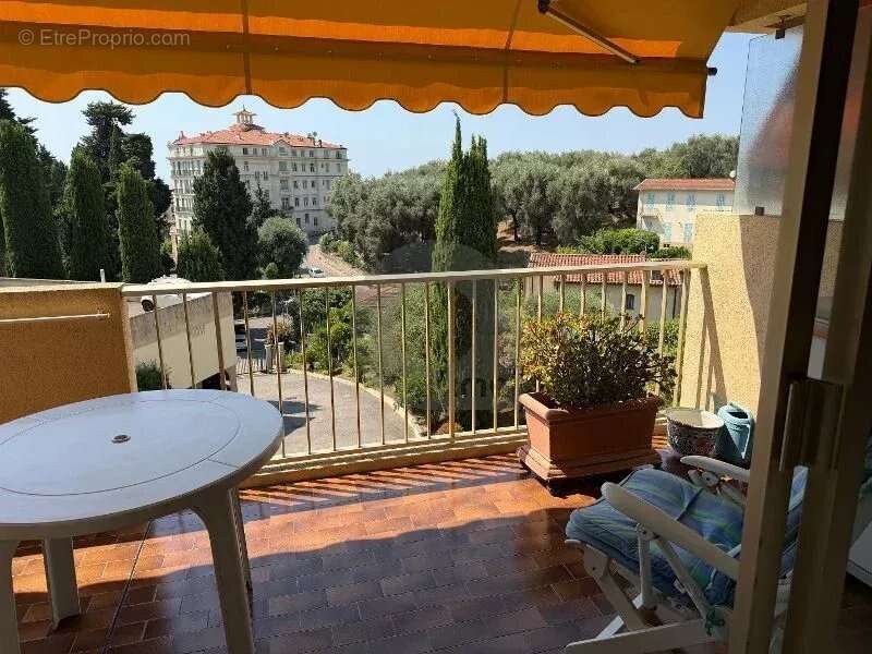 Appartement à MENTON