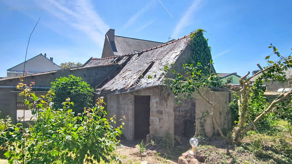 Maison à LEZARDRIEUX