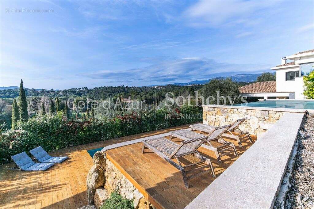 Maison à MOUGINS