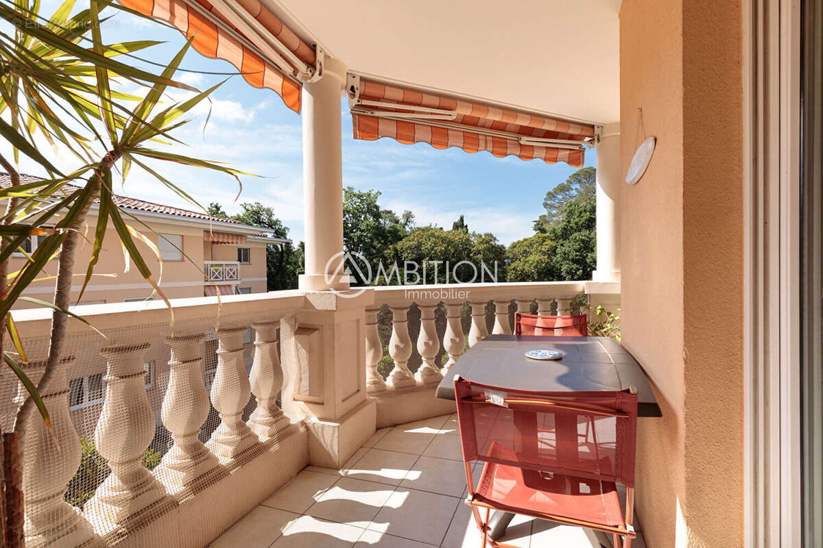 À vendre : Appartement 4 pièces avec parking privé à Fréjus avec piscine - photo 10