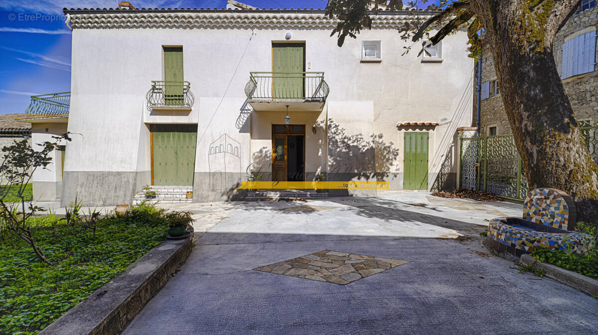 Maison à LA COUCOURDE