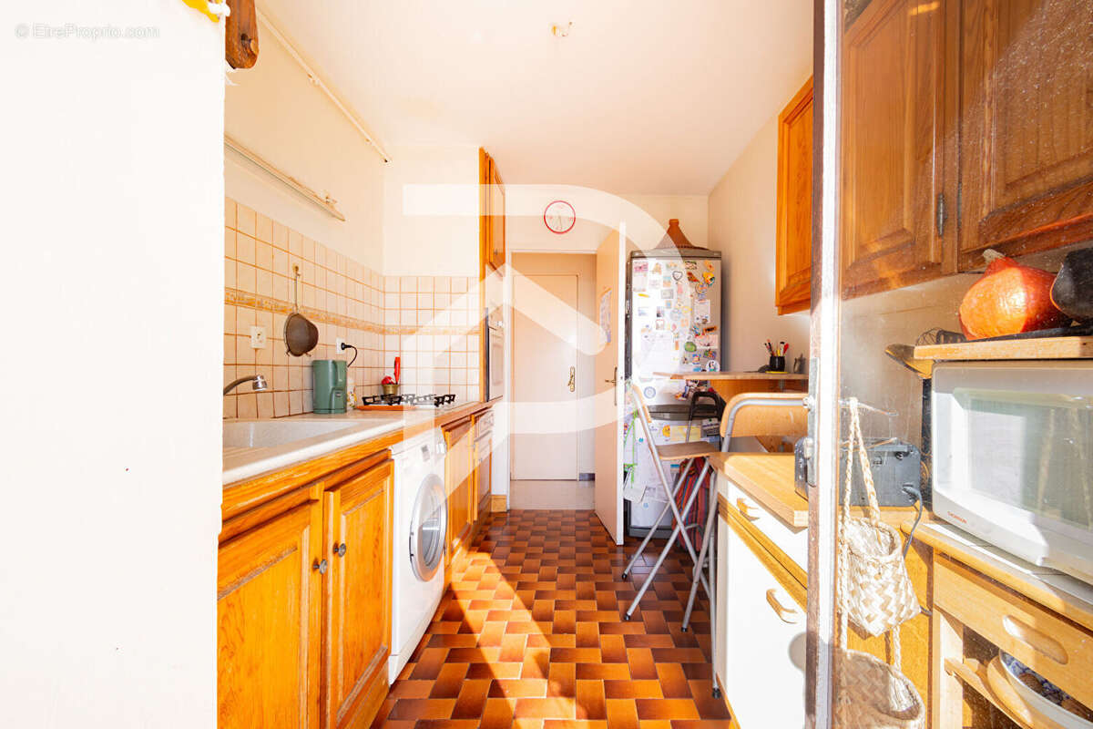 Appartement à MARSEILLE-14E