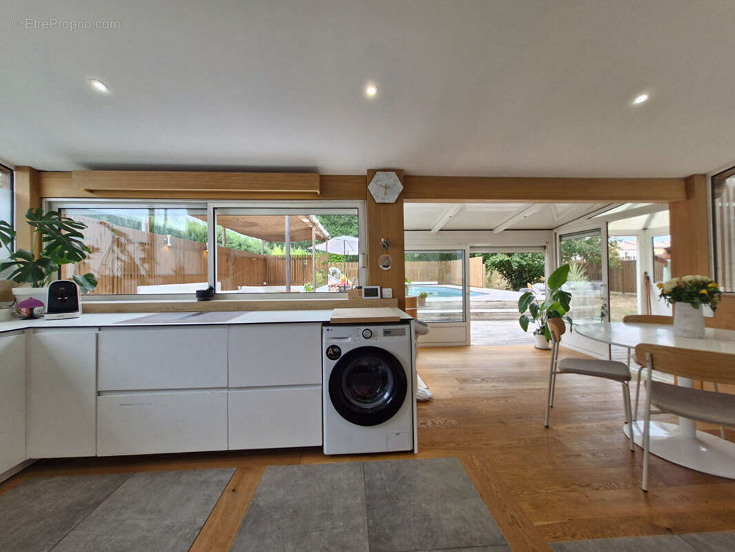 Maison 103 m² avec piscine à Belin-Béliet proche commodité - photo 4