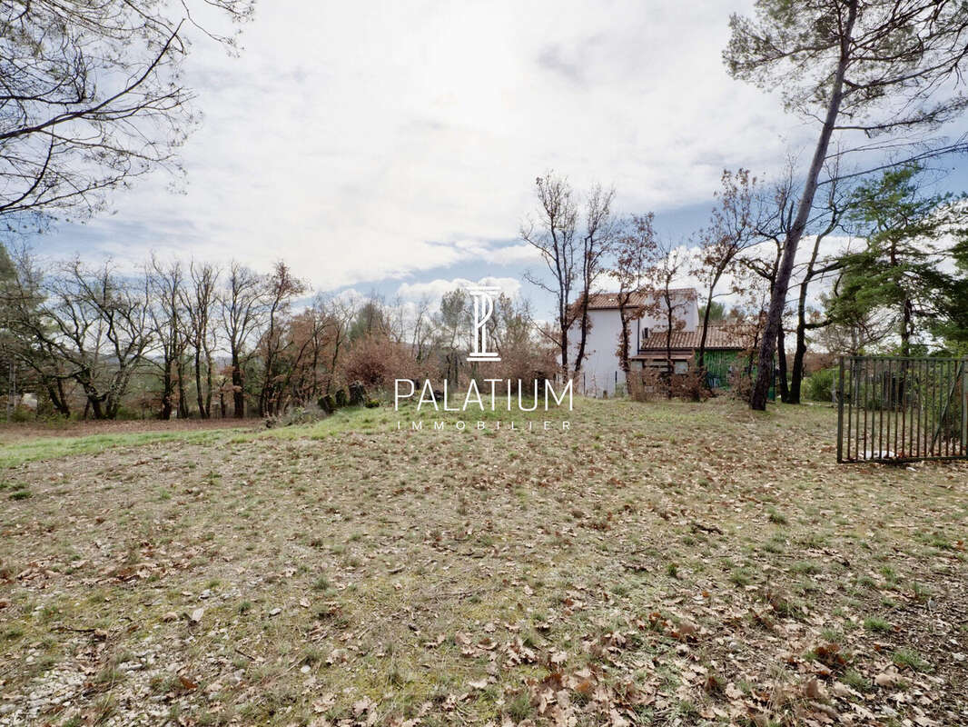 Terrain à PIERREVERT