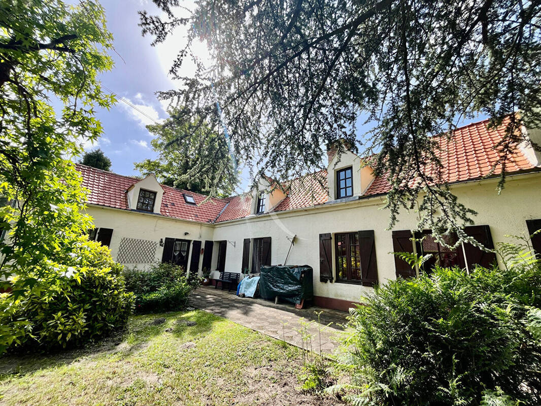 Maison à CAMIERS