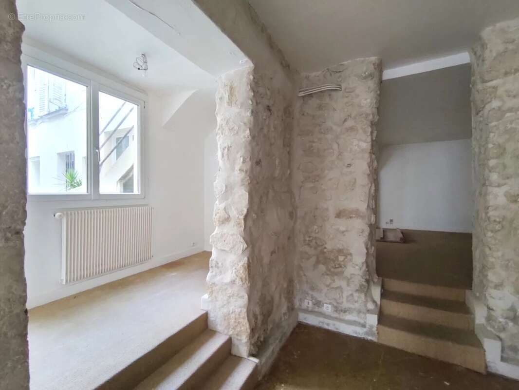 Commerce à SAINT-GERMAIN-EN-LAYE