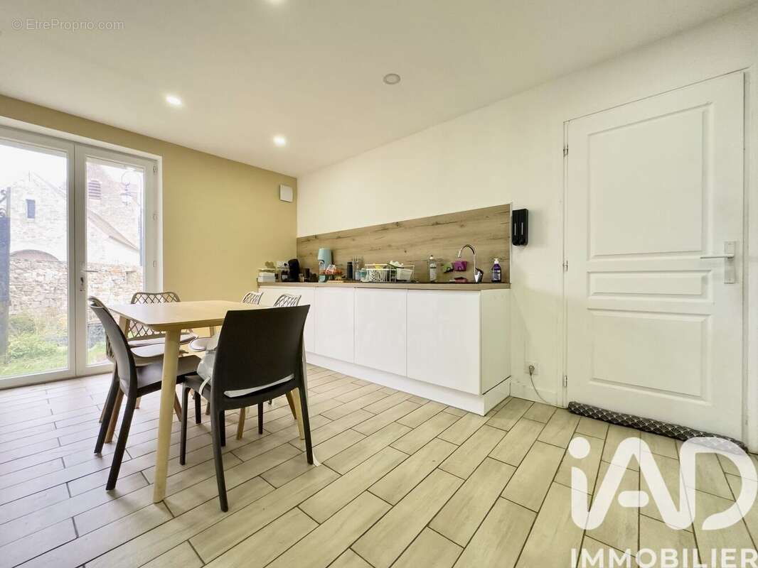 Maison 99 m² à Grisolles  - photo 7