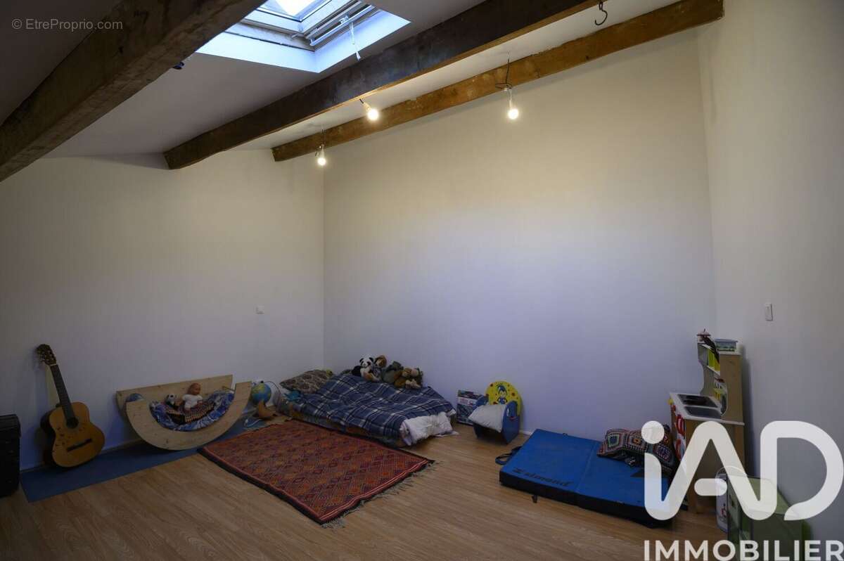 Maison 100 m² à La Motte-Chalancon  - photo 5