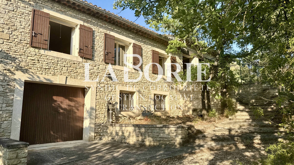 Maison à GORDES