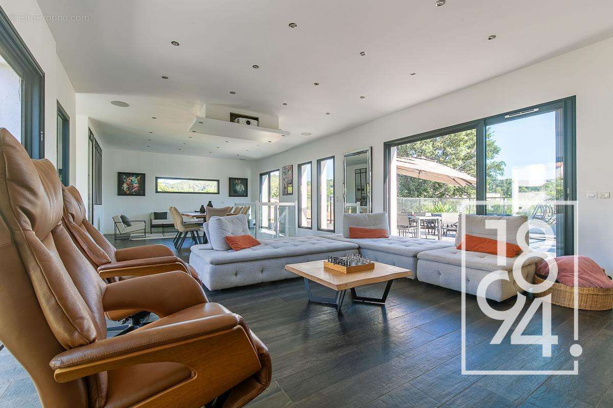 Maison à LA DESTROUSSE