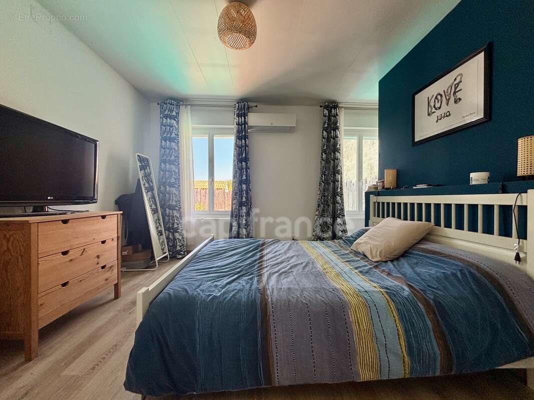Poussan(34), à vendre maison rénovée p4, surface totale 168 m2, terrain 552 m2, garage, piscine, secteur calme - photo 9