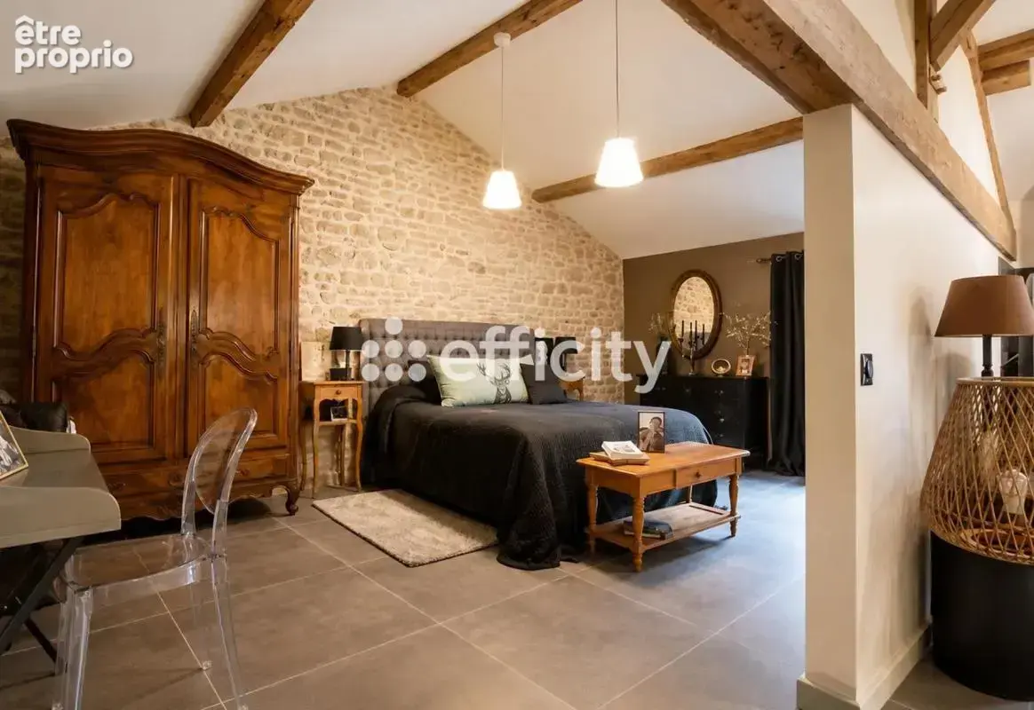 Maison 7 pièces 165 m² à vendre à Nanteuil-En-Vallee (16700) - photo 8