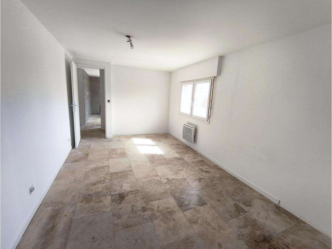 Appartement à MARSEILLE-15E