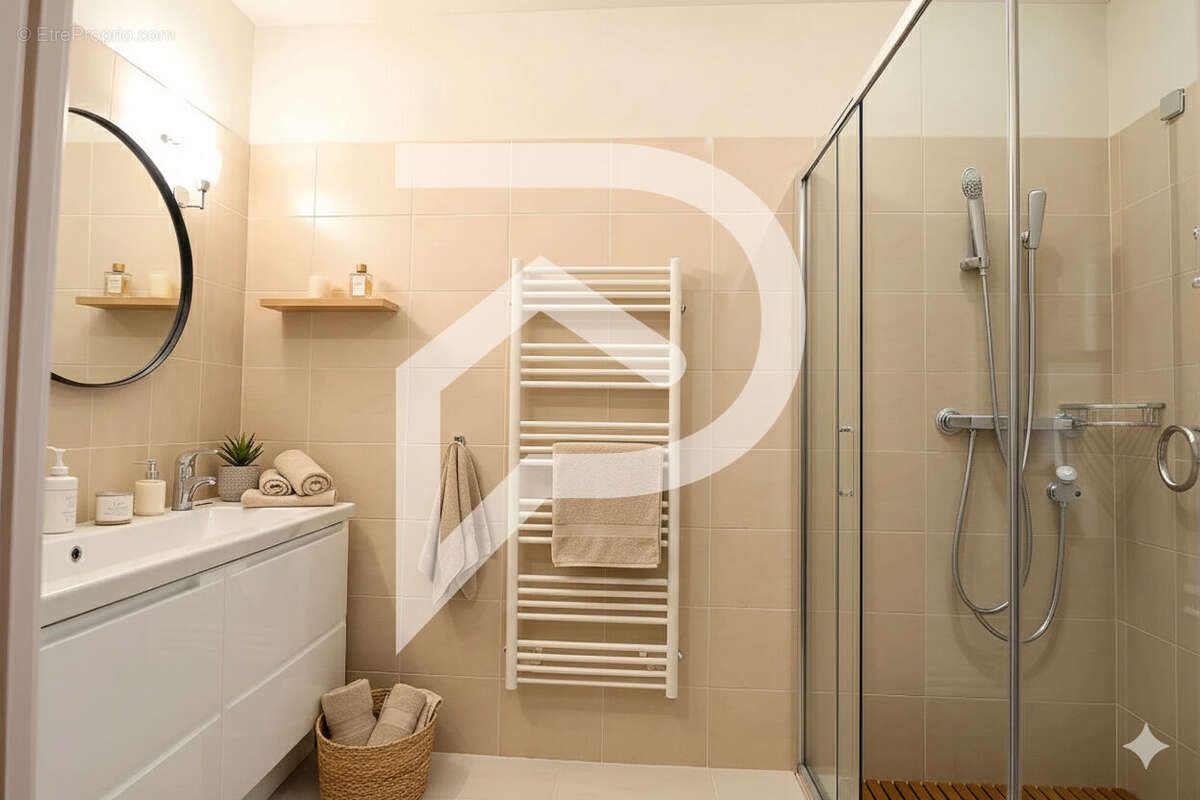 Maison à SAINT-LAURENT-D'AIGOUZE