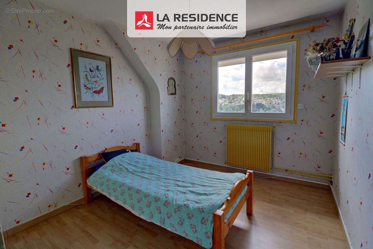 Maison 142 m² à Notre-Dame-De-Bondeville  - photo 9