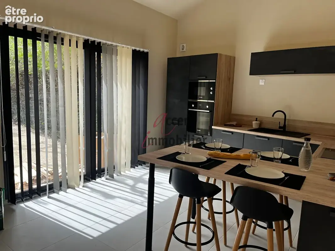 Photo Maison à Molleges au prix de 249 900€