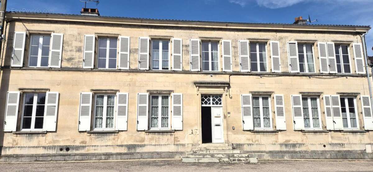 Maison à ECLARON-BRAUCOURT-SAINTE-LIVIERE