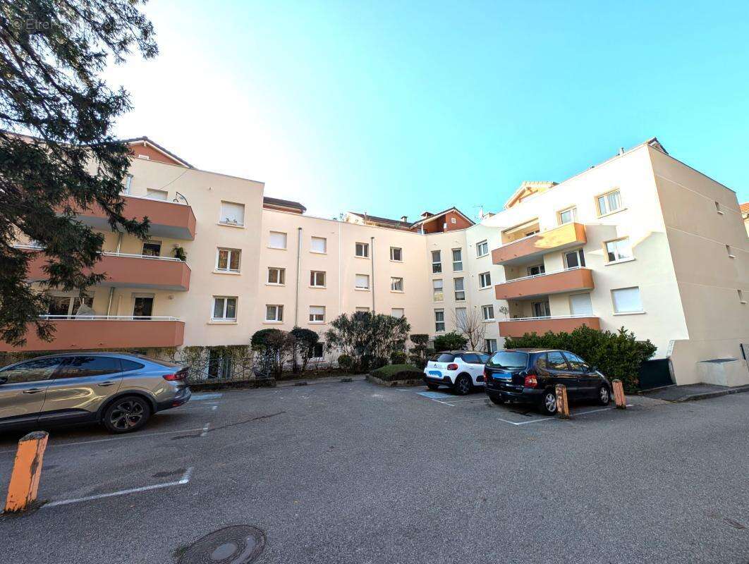 Appartement à SAINT-MARTIN-LE-VINOUX