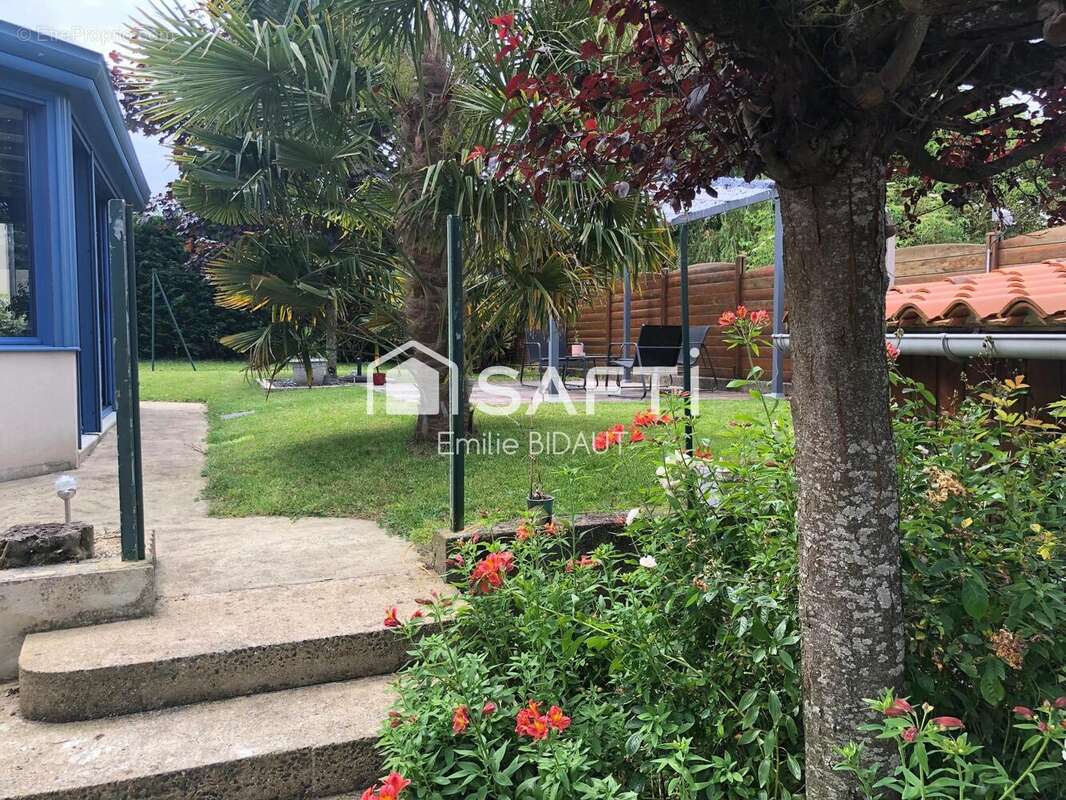 Photo 6 - Maison à MONTAIGU
