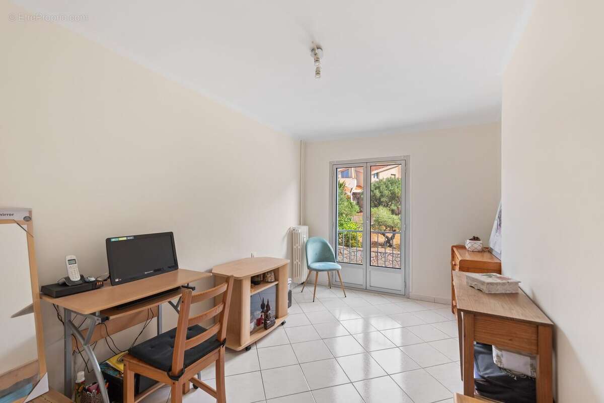 Appartement 56 m² à Toulon  - photo 6