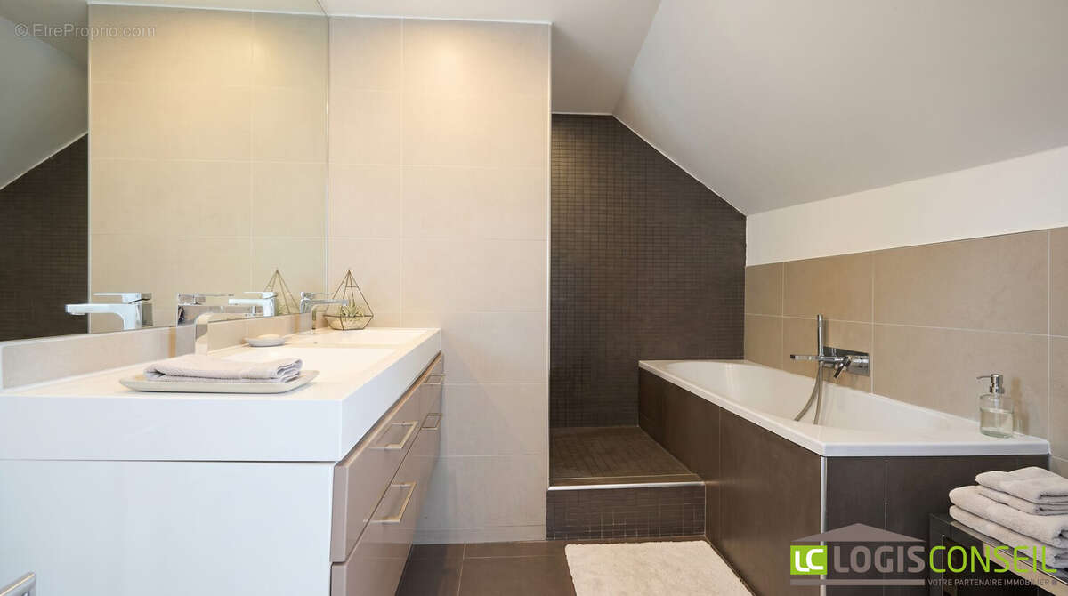 Appartement 97 m² à Chatillon  - photo 8