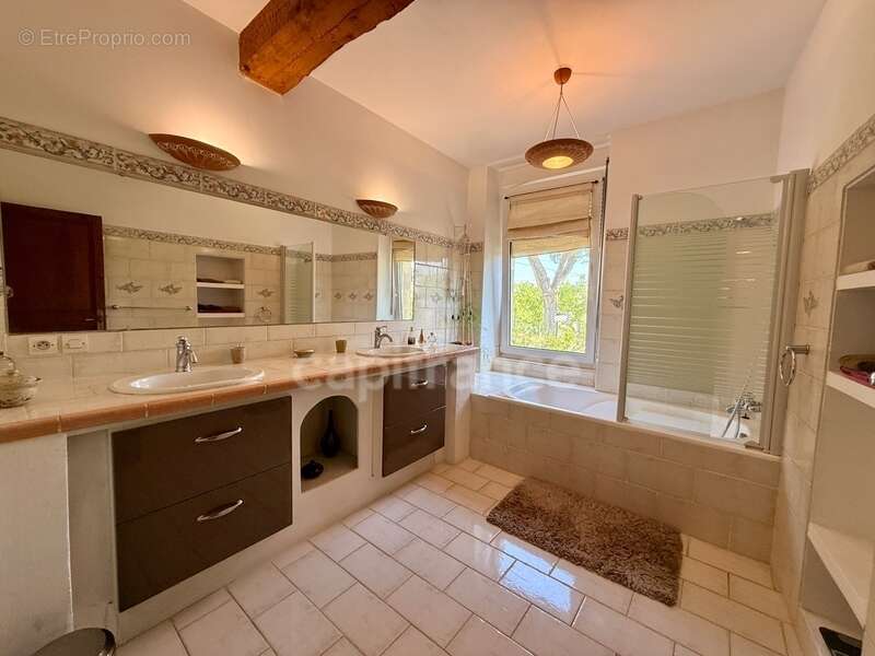 Maison de Maitre CARCASSONNE sur 233m2 habitables , 5 chambres, garage, piscine terrain 1100m2 - photo 27