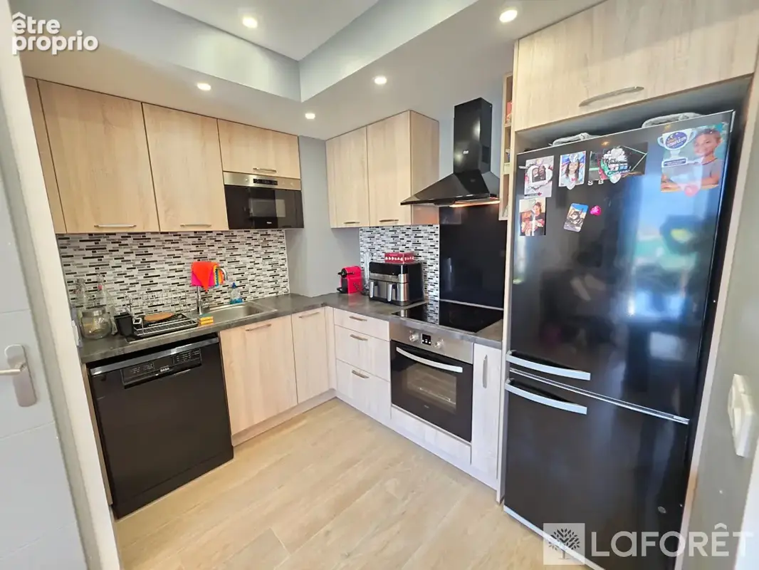 Appartement  Plans de Carros 2 pièces avec terrasse , résidence avec piscine - photo 7
