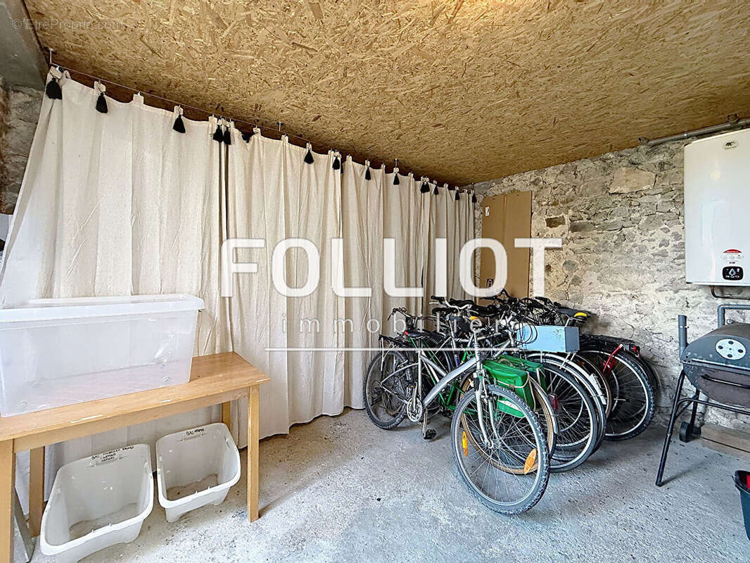 Maison à AGON-COUTAINVILLE