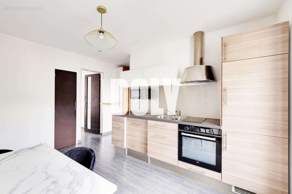 Appartement à SURESNES