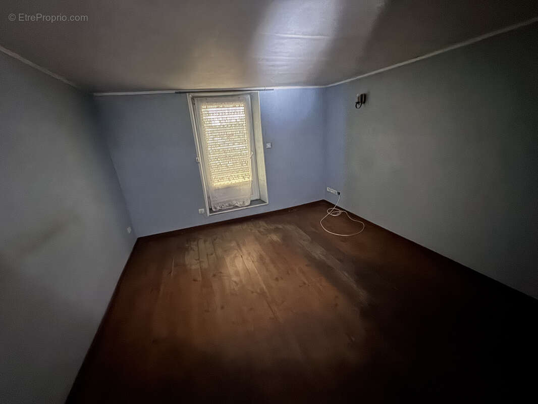 Maison à CONFLANS-SUR-LANTERNE