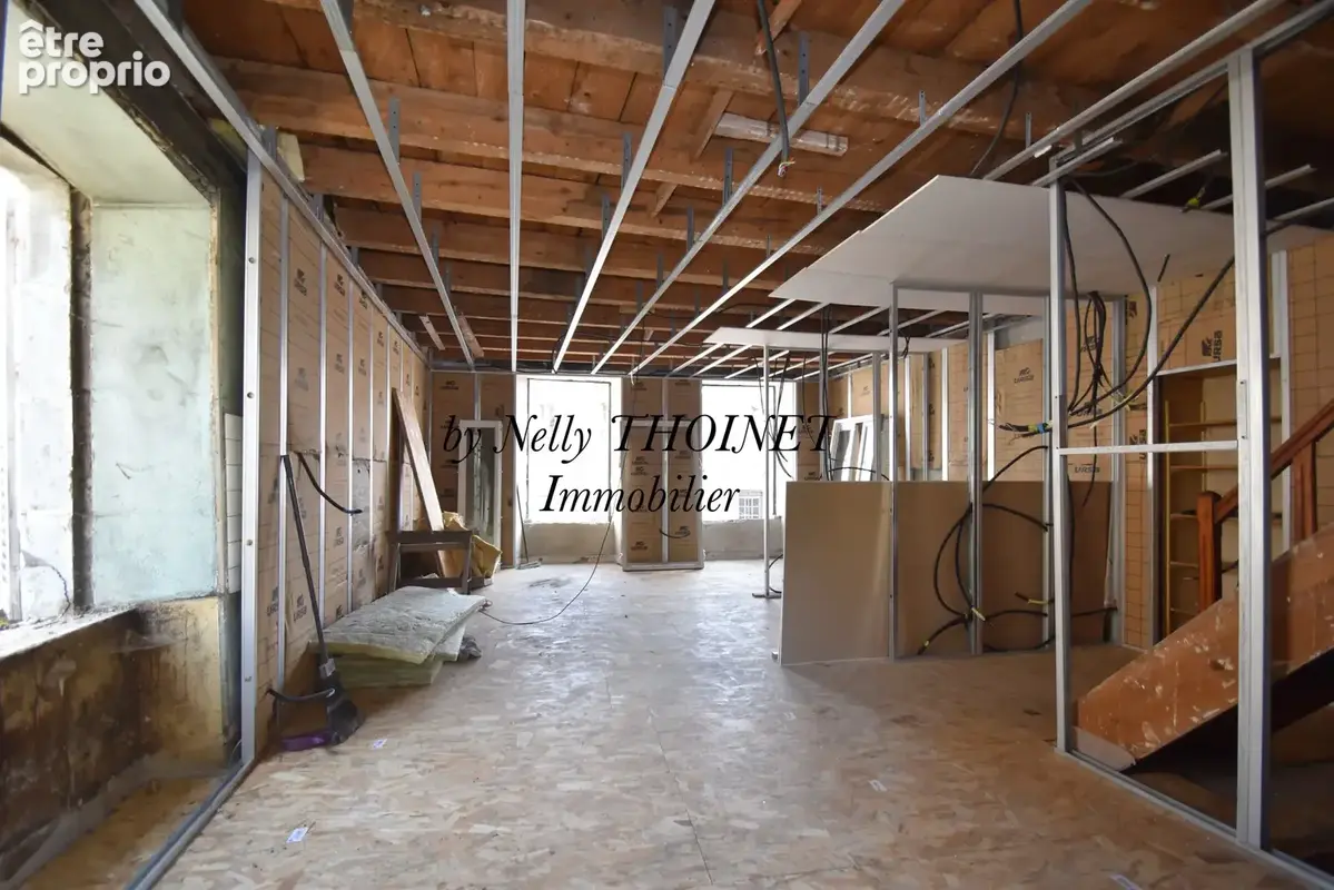 Dépt.15, MAISON DE VILLE, 3 pièces, terrasse et cave. - photo 2