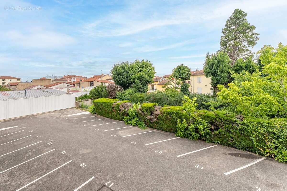 Appartement 15 m² à Pierre-Benite  - photo 2