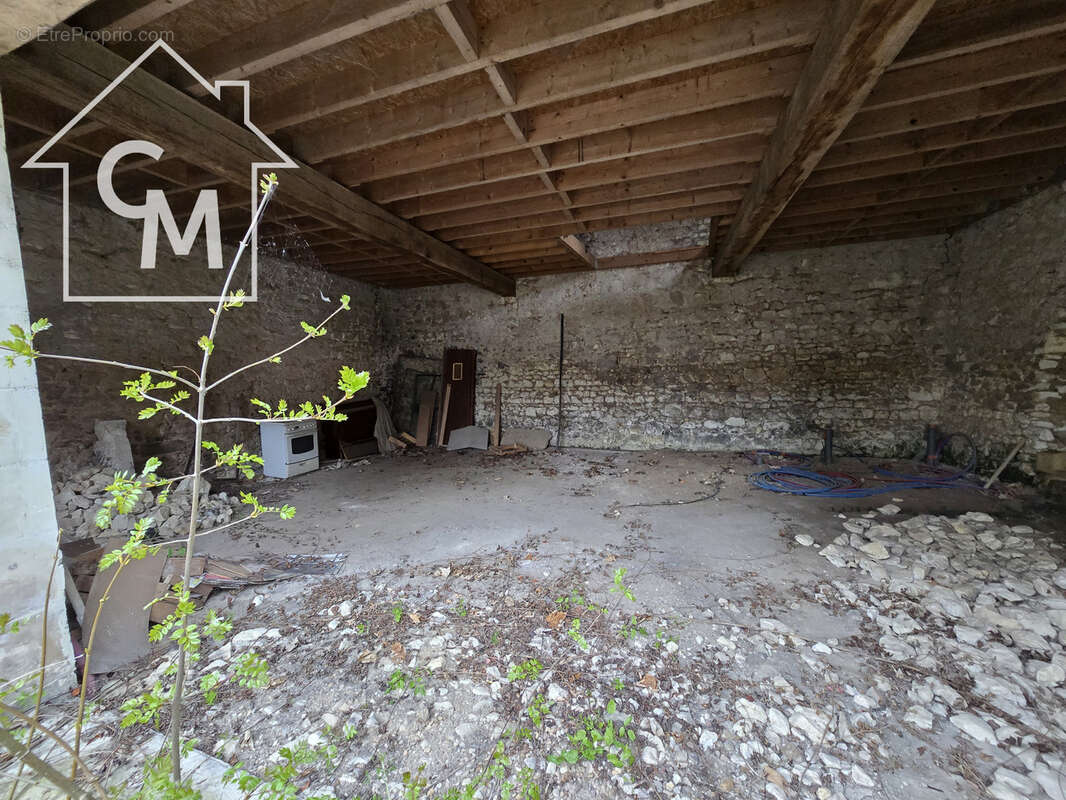 Maison d'habitation avec grange - photo 31
