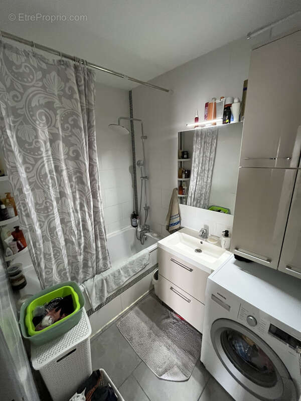 Appartement à PORT-DE-BOUC