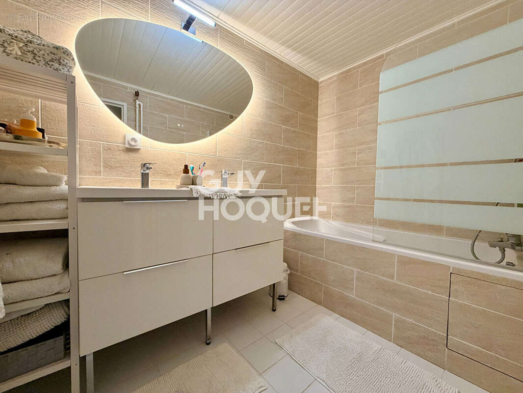 Appartement avec terrasse au Coudray Montceaux - photo 8