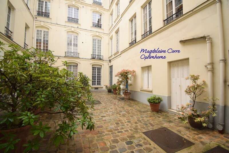 Appartement à PARIS-4E