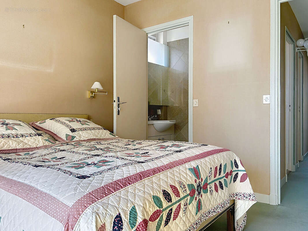 Appartement à VERSAILLES