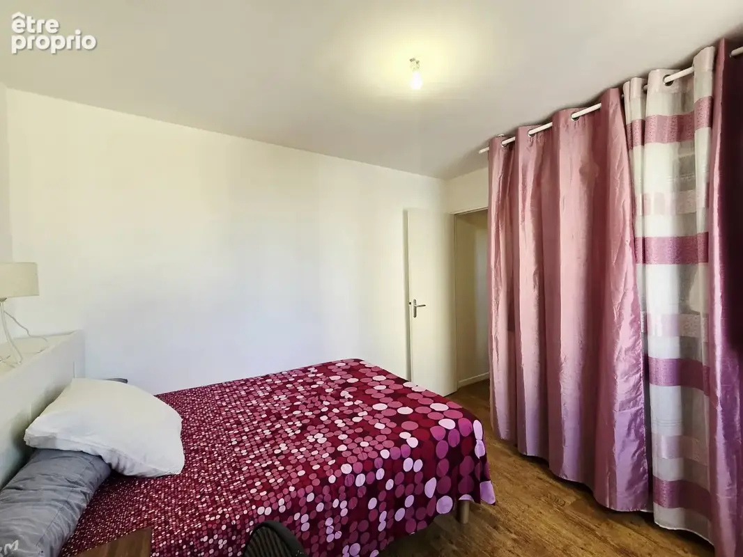 Vedène centre: Appartement T3 - Résidence sécurisée - Garage & cave - photo 16