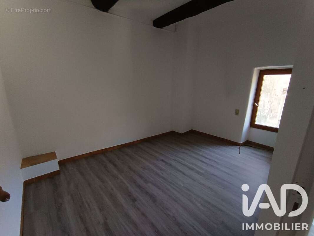 Appartement 105 m² à Les Vans  - photo 9