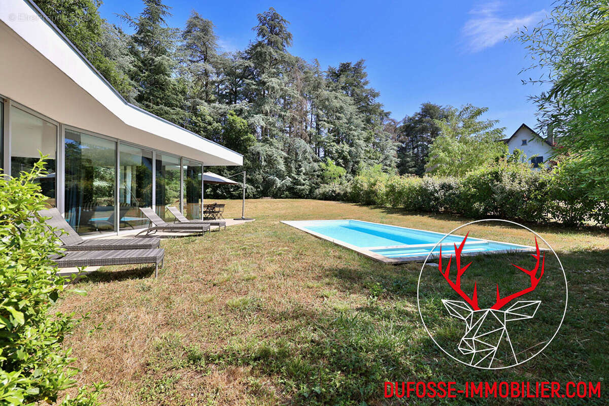 Maison à CHARBONNIERES-LES-BAINS