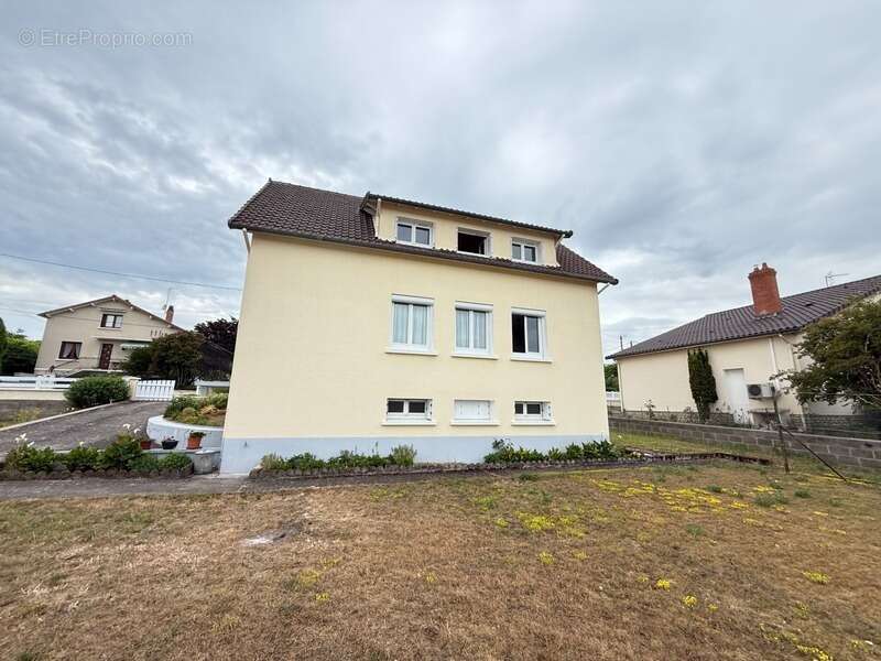 Maison à THURE