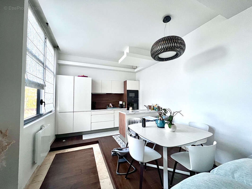 Appartement à SURESNES